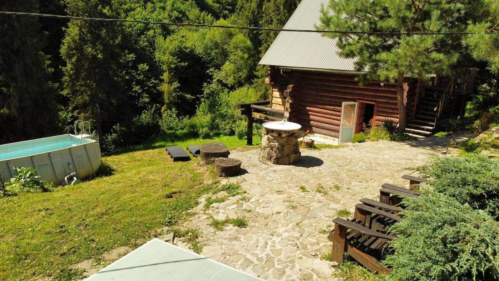 Bungalow In Mauntains With Chan Near The Forest Slavskoje Eksteriør bilde