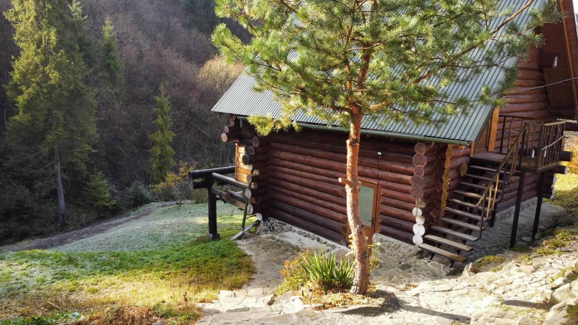 Bungalow In Mauntains With Chan Near The Forest Slavskoje Eksteriør bilde